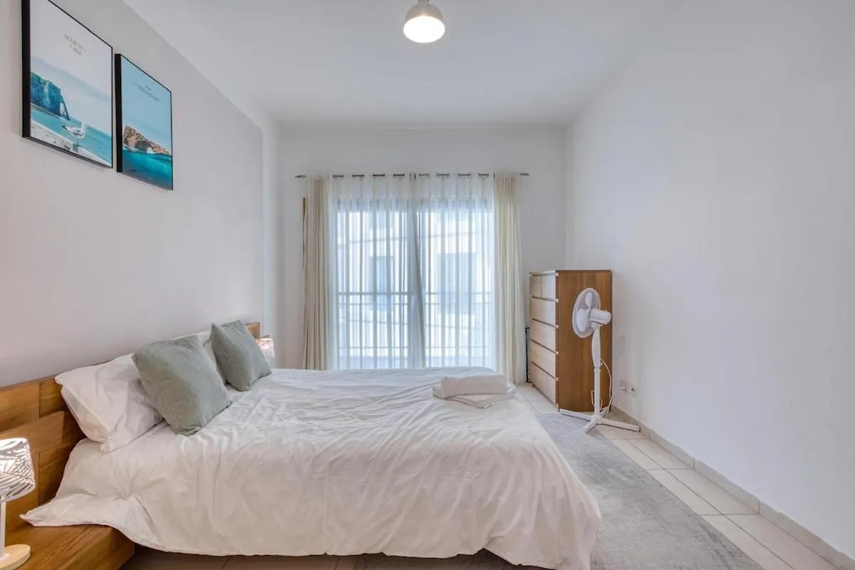 Apartment Spacious 3 Bedroom Apt In St Julians Saint Julian's