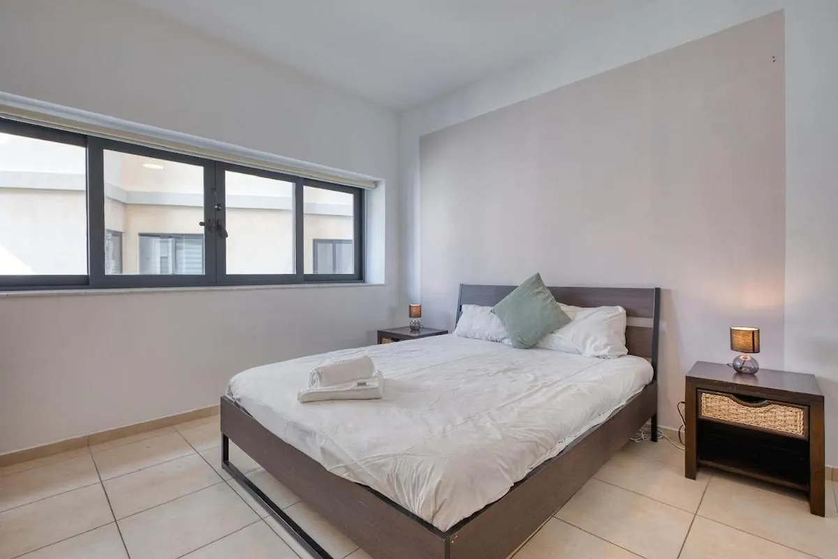 Spacious 3 Bedroom Apt In St Julians Saint Julian's