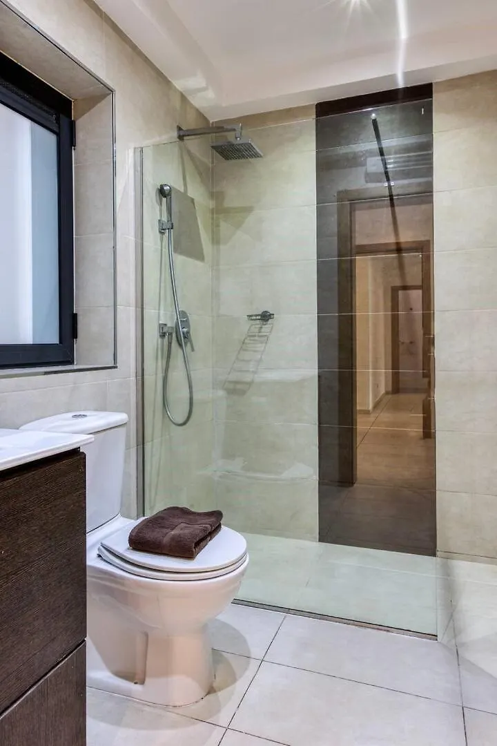 Apartment Spacious 3 Bedroom Apt In St Julians Saint Julian's