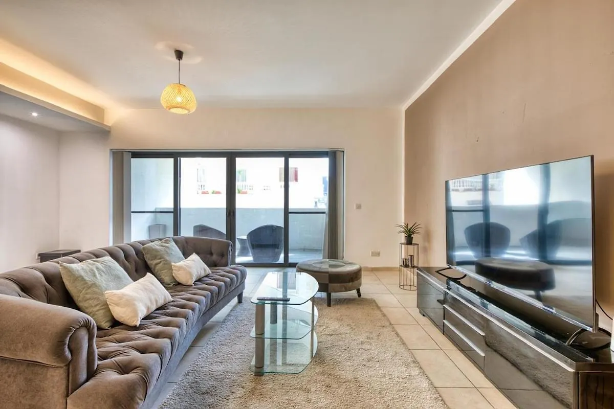 Spacious 3 Bedroom Apt In St Julians Saint Julian's