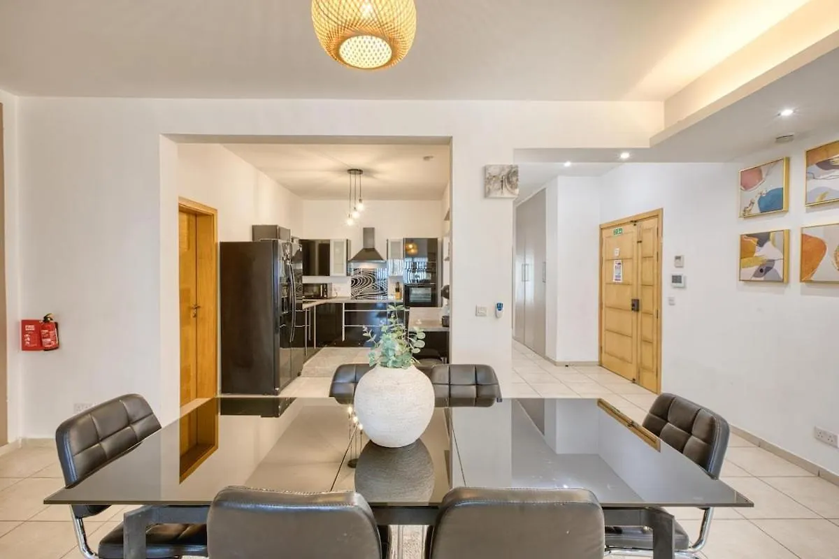 Spacious 3 Bedroom Apt In St Julians Saint Julian's