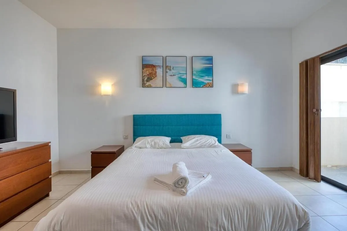 Spacious 3 Bedroom Apt In St Julians Saint Julian's