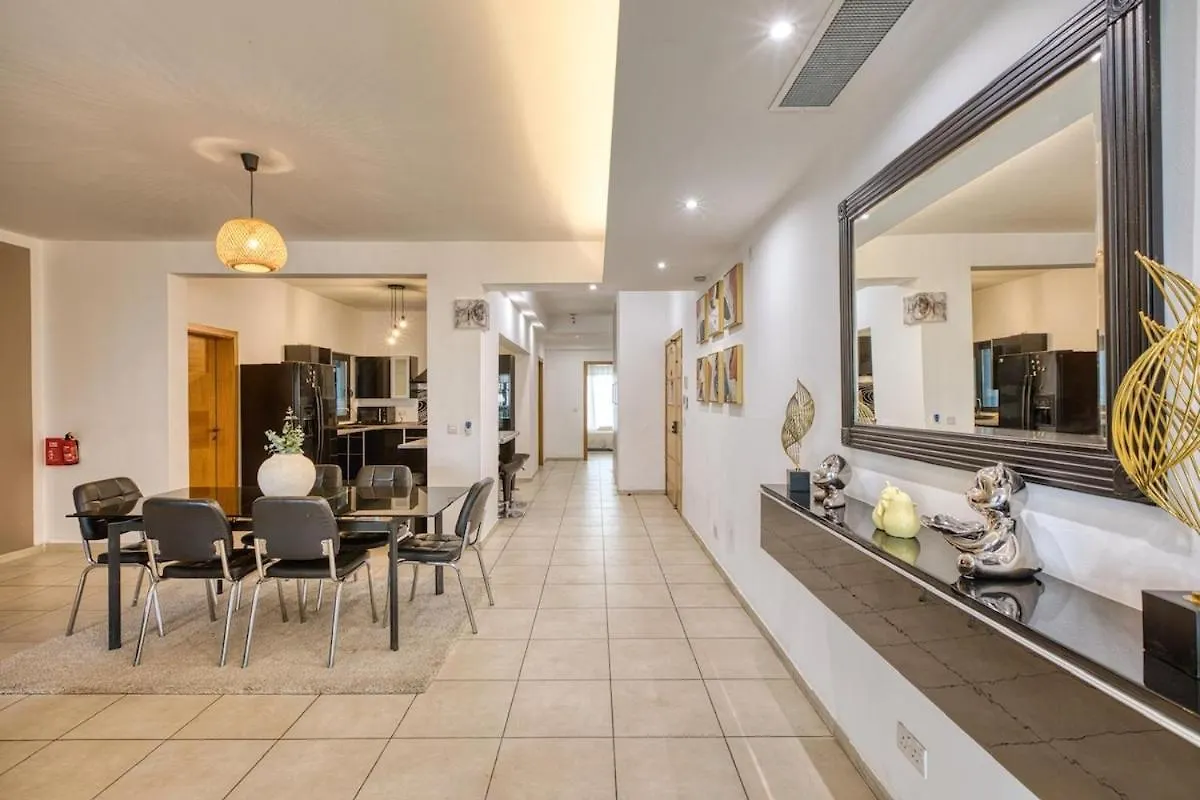 Spacious 3 Bedroom Apt In St Julians Saint Julian's 0*,