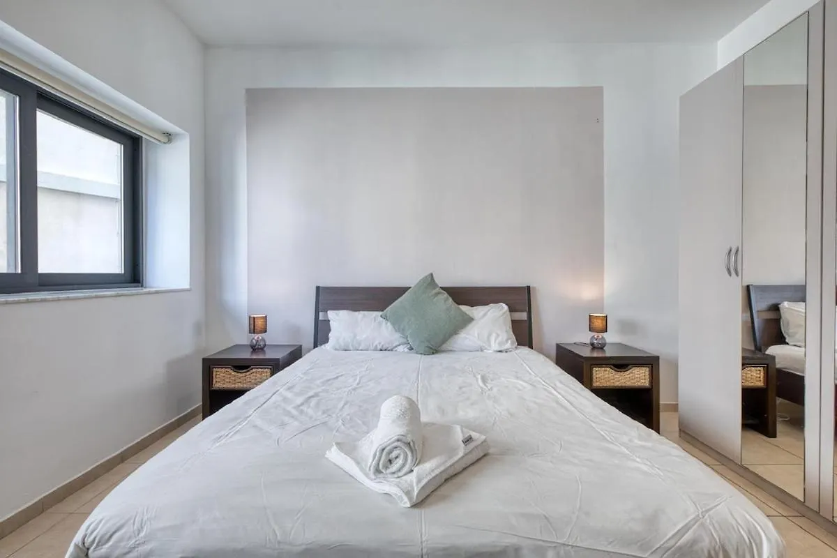 Apartment Spacious 3 Bedroom Apt In St Julians Saint Julian's Malta