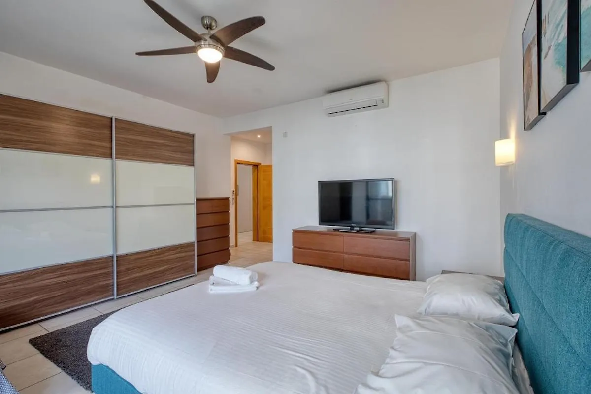 Spacious 3 Bedroom Apt In St Julians Saint Julian's Malta