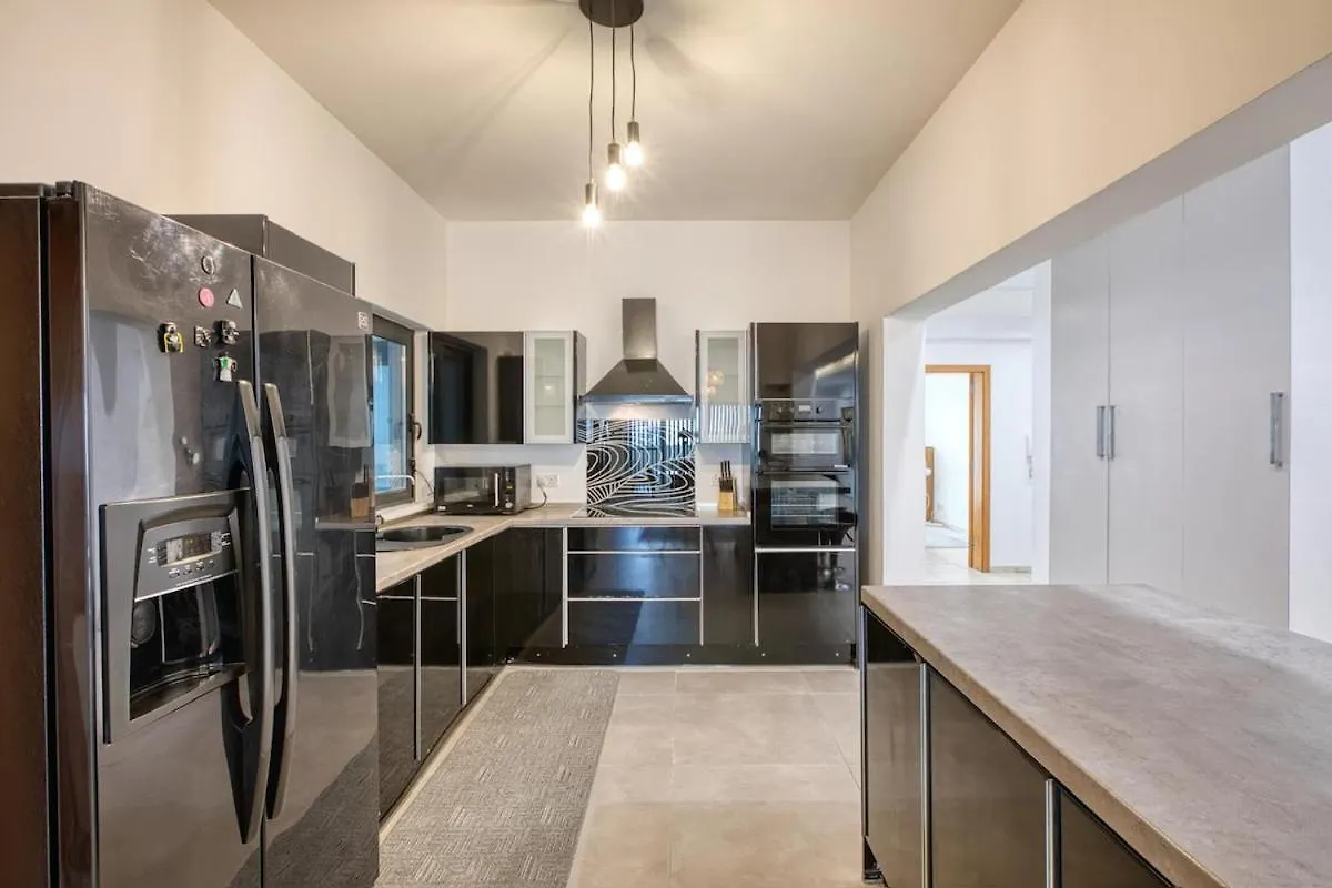 Spacious 3 Bedroom Apt In St Julians Saint Julian's Malta