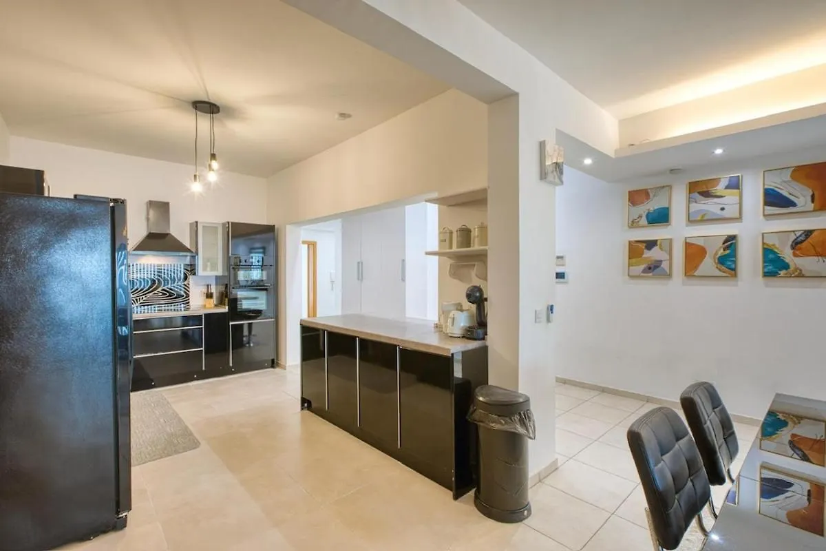 Spacious 3 Bedroom Apt In St Julians Saint Julian's
