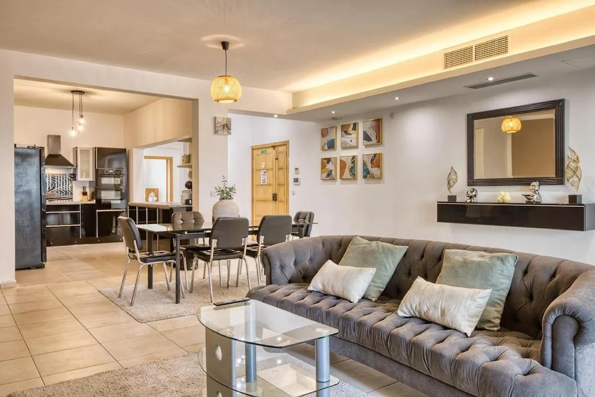 Spacious 3 Bedroom Apt In St Julians Saint Julian's